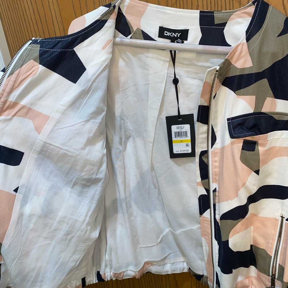 NEW DKNY thin jacket - Picture 2 of 7
